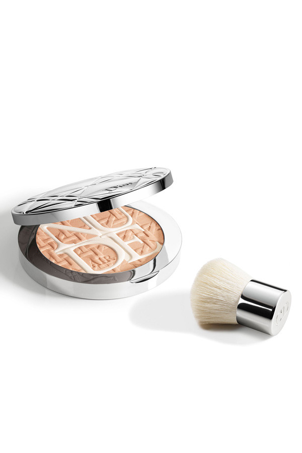 Dior Diorskin Nude Air 001 Golden Light Pudra