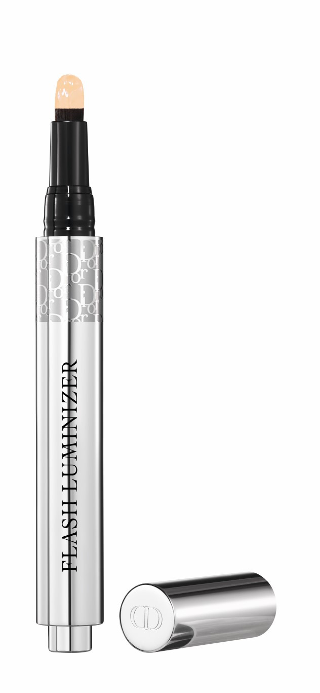 Dior Backstage  Pro Flash Luminizer 002 Kapatıcı 