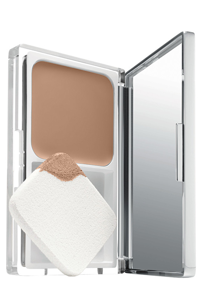 Clinique Even Better Compact Fondöten Vanilla