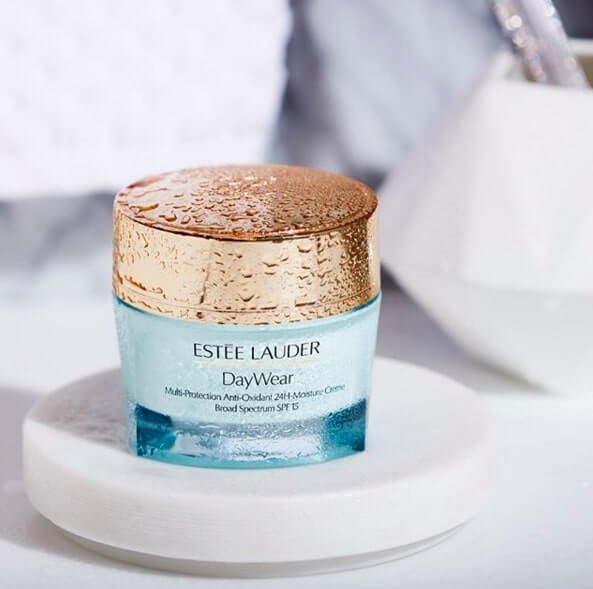 ESTÉE LAUDER DAYWEAR'İ KEŞFEDİN