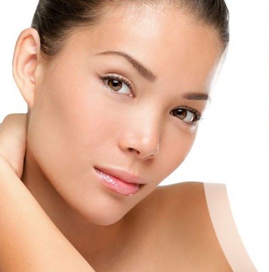 MAKYAJINI TEMİZLEMEMEK İÇİN BAHANEN KALMADI