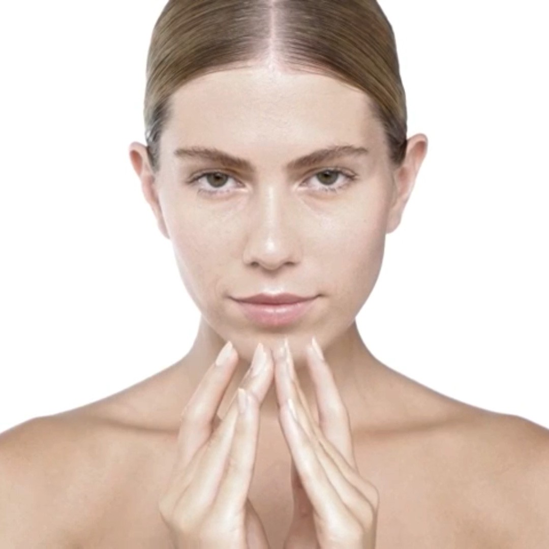 GÖZLERİN EMİN ELLERDE