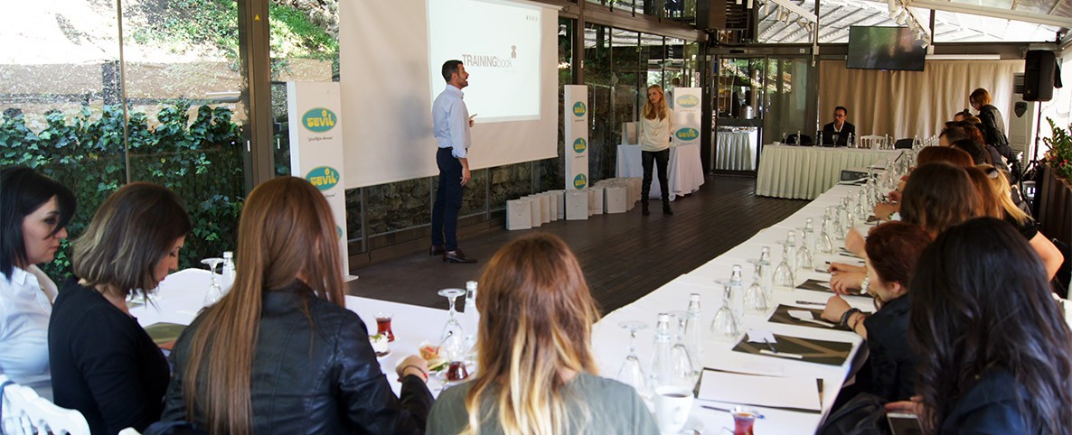 JAVIER BACALLADO İLE TOUS VE HALLOWEEN