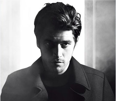 SONSUZ GECELERİN ERKEĞİNE