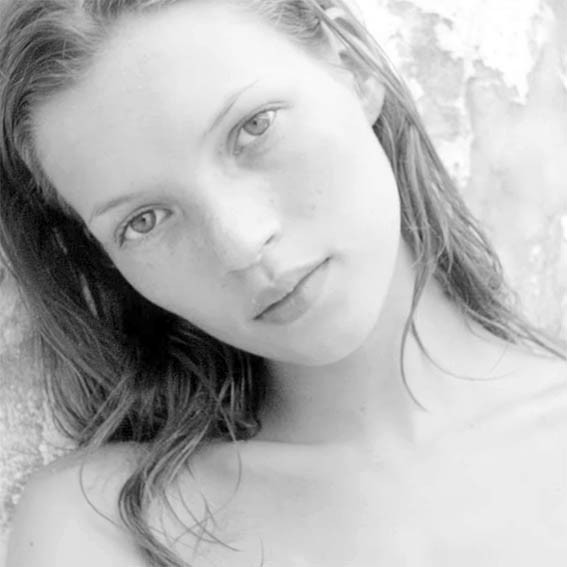 TUTKULU KADINLARA ÖZEL