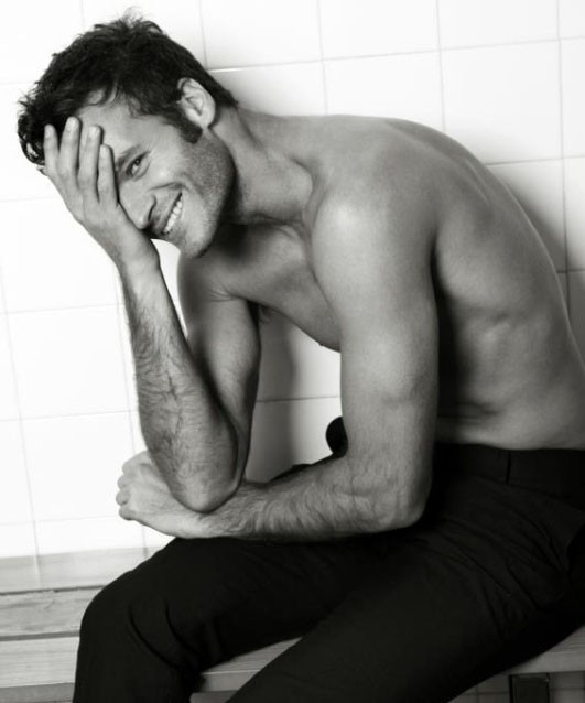 SPORUN ODAĞINDAKİ ERKEKLER