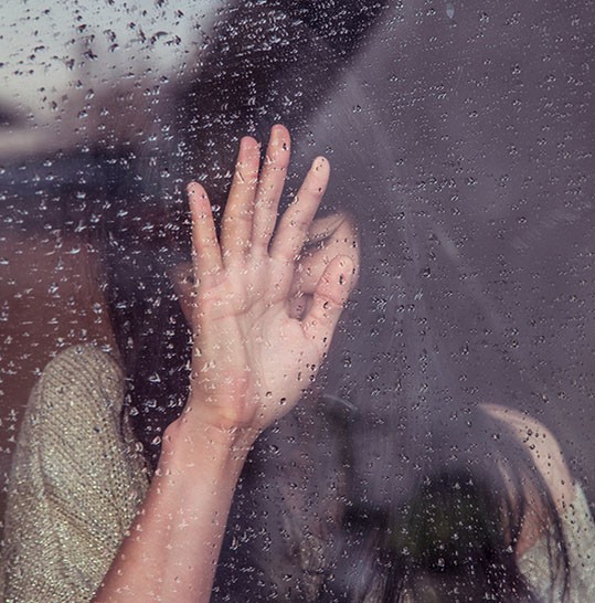 YAĞMURLU HAVALARDA SAÇIMA NASIL BAKMALIYIM?