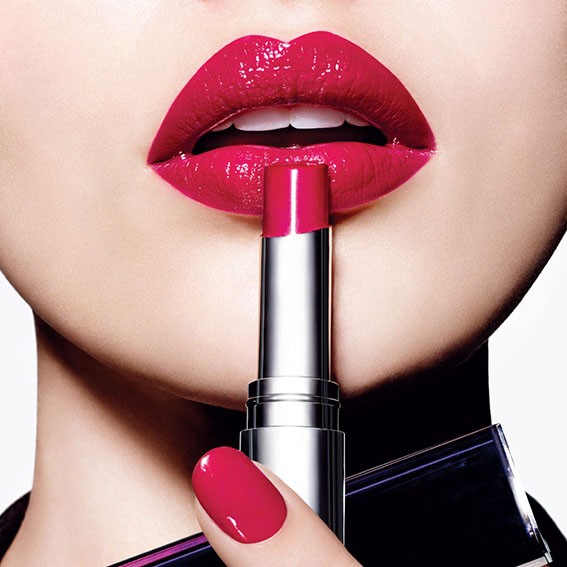 DUDAKLARIN İÇİN ARADIĞIN LIP STICK