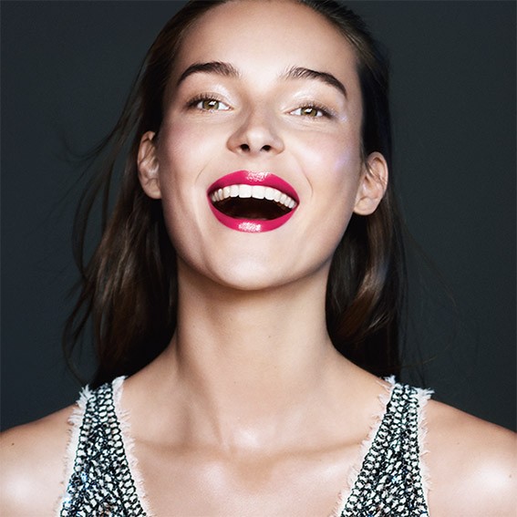 DUDAK BAKIMI DOĞAL GÜZELLİKLE BİRLEŞTİ