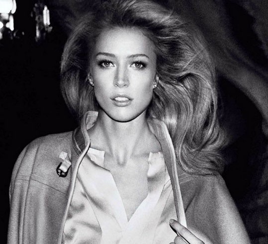 ÇİÇEKLERDEN MUHTEŞEM BİR BUKET