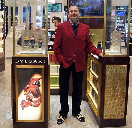 AYHAN SİCİMOĞLU’NUN ANLATIMIYLA LE GEMME KOLEKSİYONU