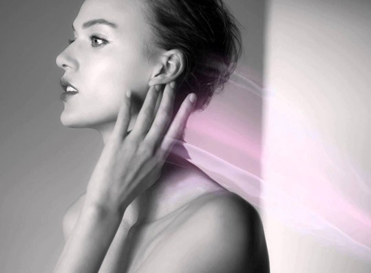 ÇİÇEKLER TENİNDE PATLASIN