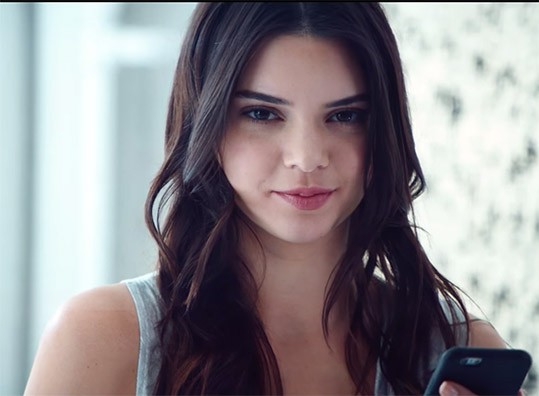 YAPAY KİRPİKLER KADAR GÖSTERİŞLİ...