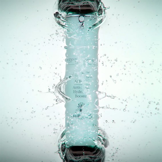 CİLDİNİ NEMLENDİRİRKEN YAŞLANMAYI GERİ ÇEVİR