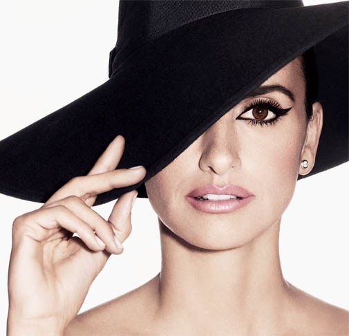 35 DERECELİK AÇIYLA GELEN BÜYÜLEYİCİ GÖZLER