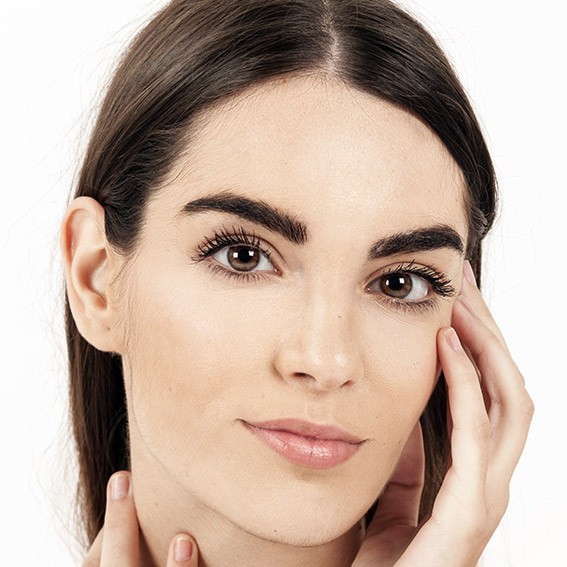 GÖZ RENGİNE GÖRE EYELINER SEÇİMİ