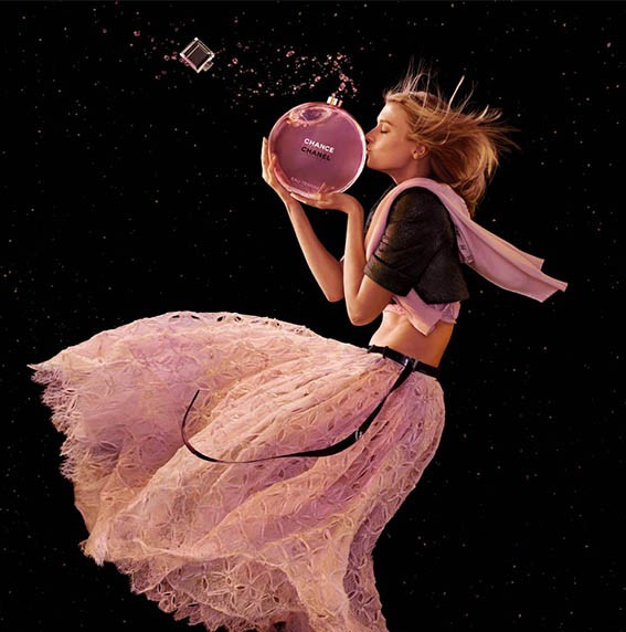 PARFÜMÜNÜN KALICILIĞINI NASIL ARTIRIRSIN?