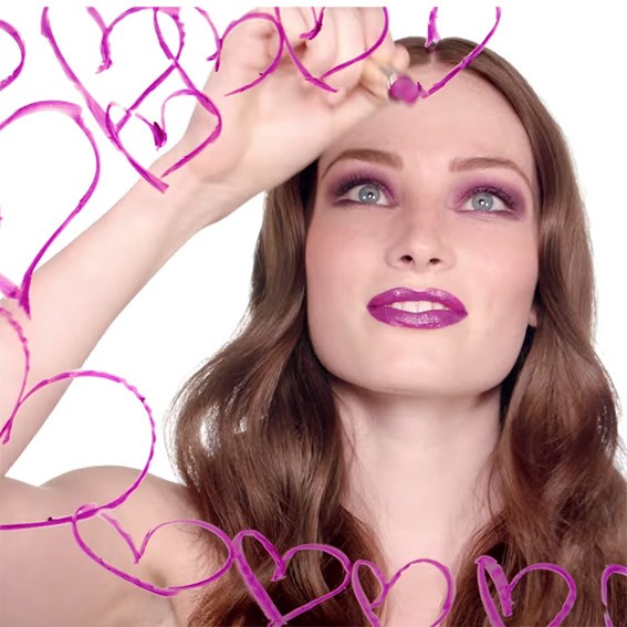 KİŞİSELLEŞEN DUDAKLAR