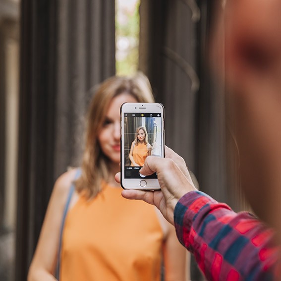 MÜKEMMEL FOTOĞRAF İÇİN MAKYAJ HİLELERİ