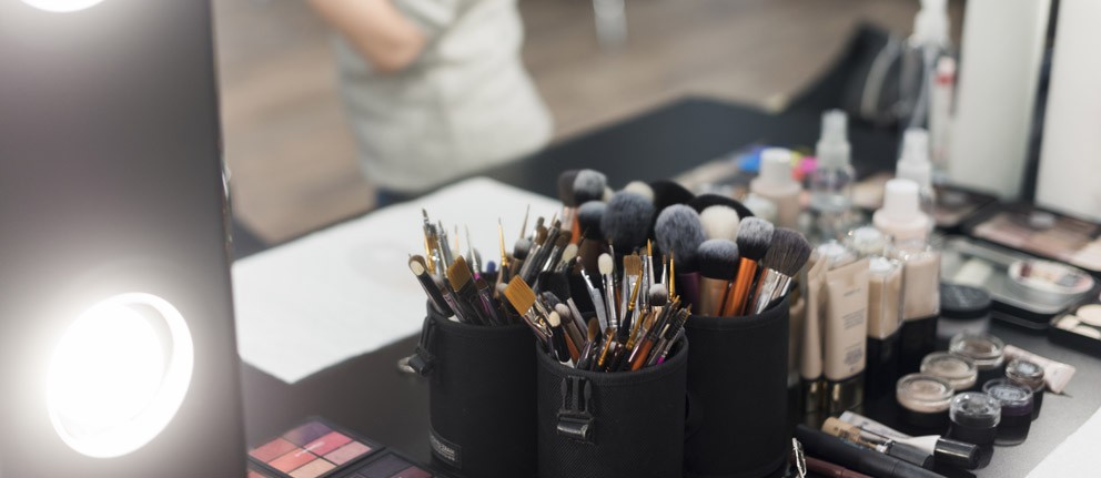 KUSURSUZ CİLT İÇİN FONDÖTEN KULLANIM İPUÇLARI