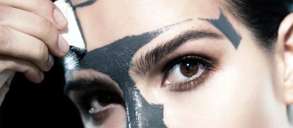 MIKNATISLA GELEN GENÇLİK