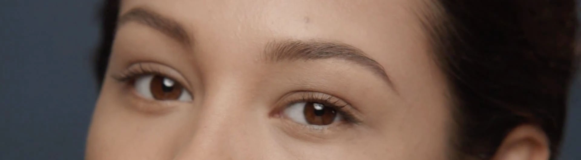 MÜKEMMEL KAHVERENGİYLE KAŞLARA TAM GÜZELLİK