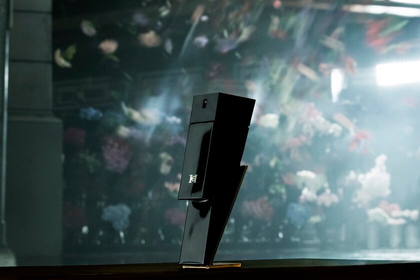 CAROLINA HERRERA'DAN TEHLİKELİ CAZİBENİN KOKUSU: BAD BOY