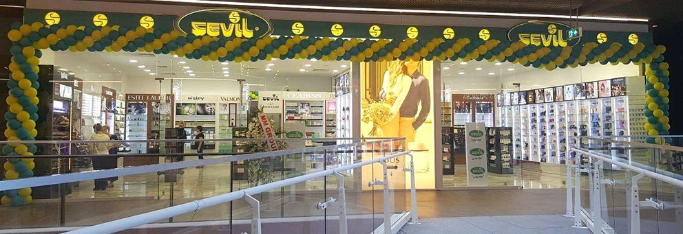 SEVİL EN YENİ MAĞAZASINI İZMİR’DE AÇTI