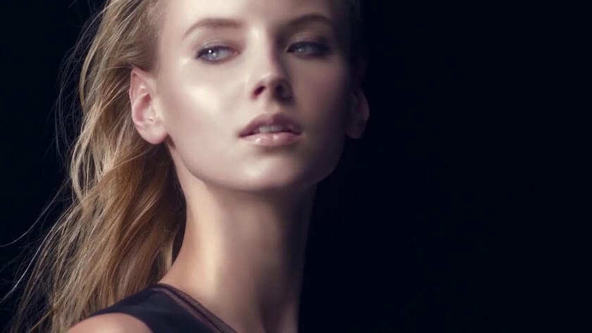 SENSAİ'DEN PÜRÜZSÜZ GÖRÜNÜM SAĞLAYAN FONDÖTEN