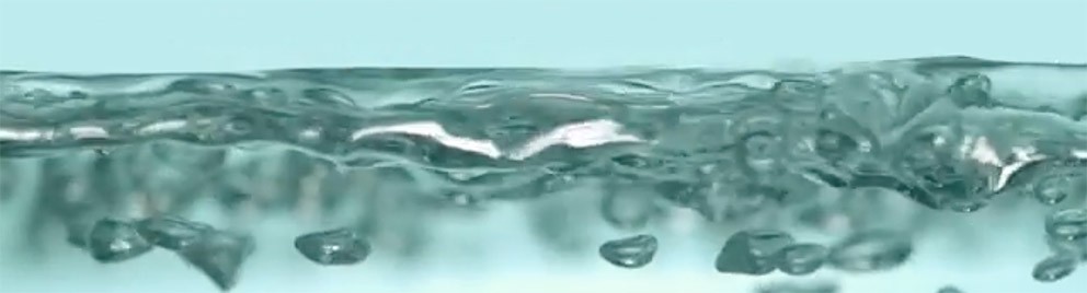 CİLDİNİ NEMLENDİRİRKEN YAŞLANMAYI GERİ ÇEVİR