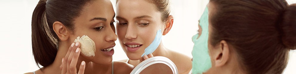 CLARINS’TEN MUHTEŞEM ÜÇLÜ